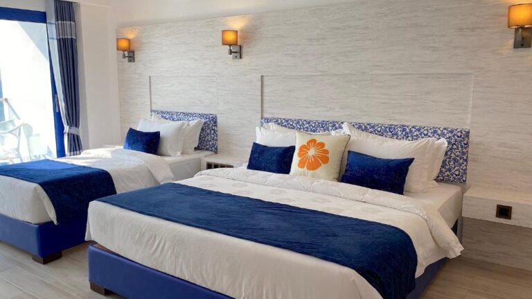 Deluxe Family City View room with Balcony 