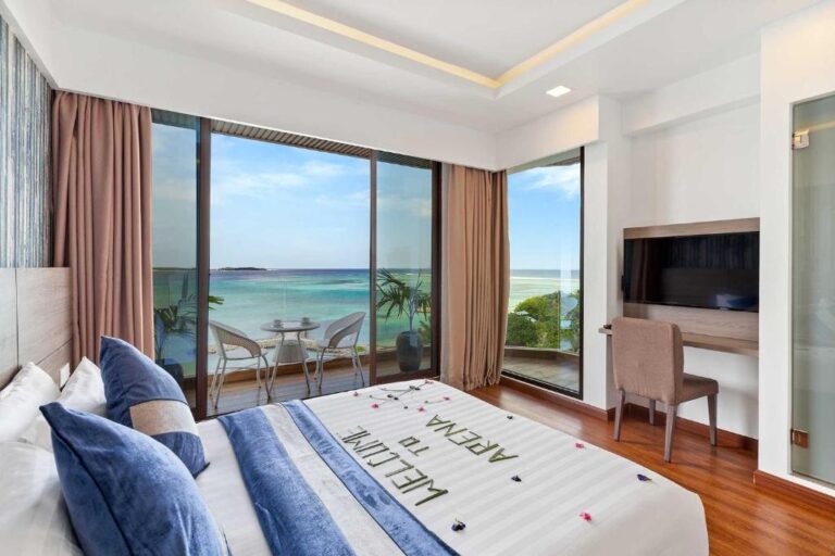 Premium Double  room with balcony and Sea view