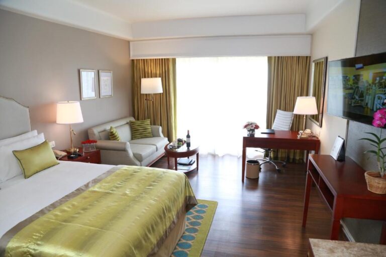 Deluxe Room City View