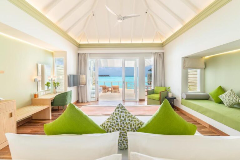 Grand Water Villa