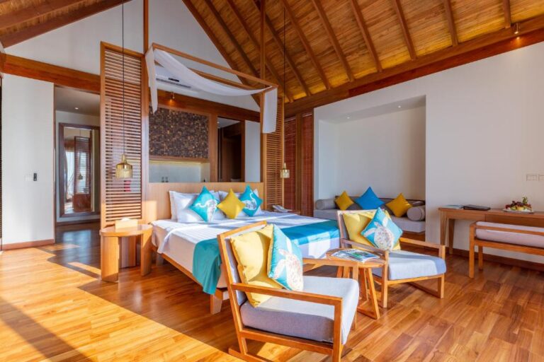 Ocean Villa Infinity with Hammock