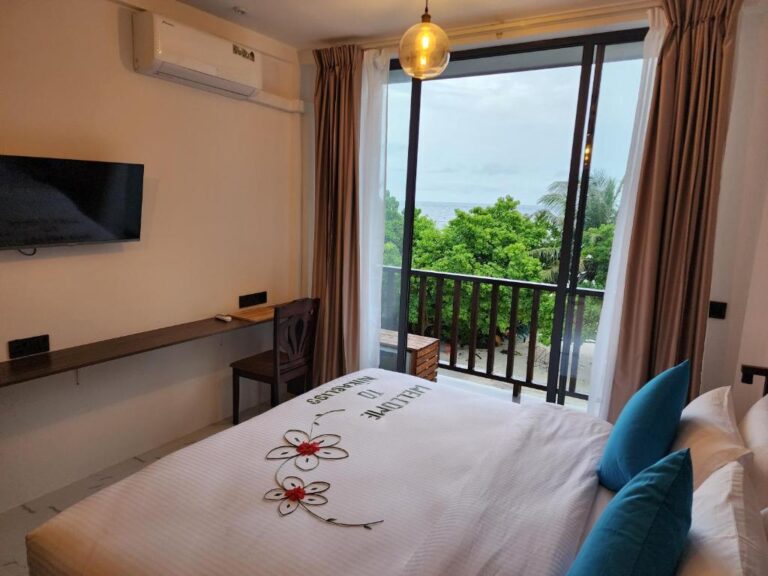 Deluxe double with sea view