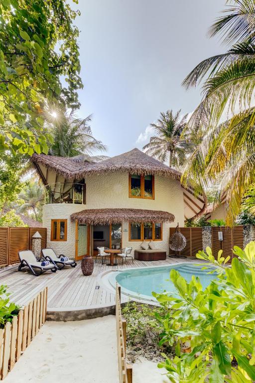 Beach Suite with Pool