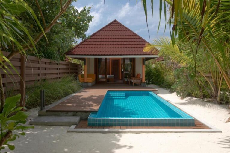 Pool Beach Vila