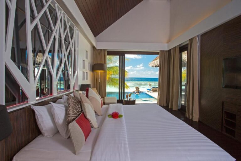 Beachpool Villa