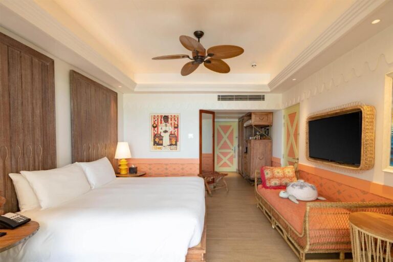 Beach Room