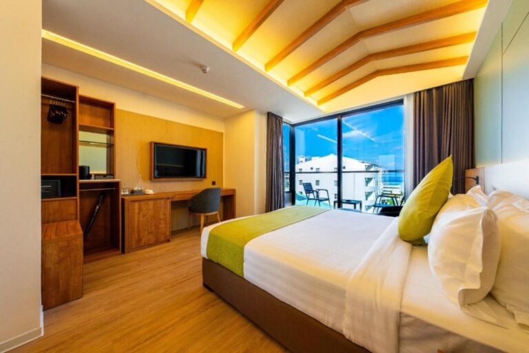 Deluxe Double with sea view